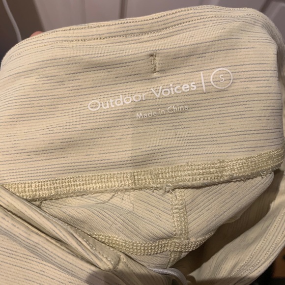 Outdoor voices 3/4 techsweat leggings - Picture 3 of 3